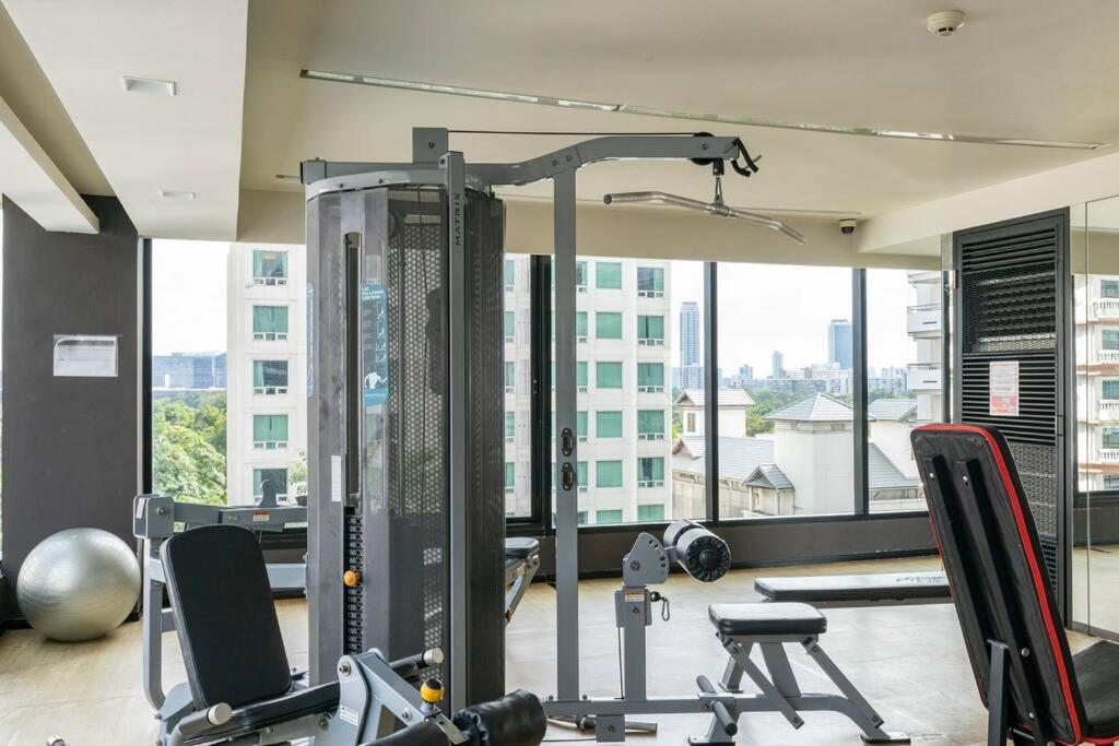 Stylish 1 Bedroom, Nice Pool,Bts Asok, Sukhumvit กรุงเทพมหานคร ภายนอก รูปภาพ