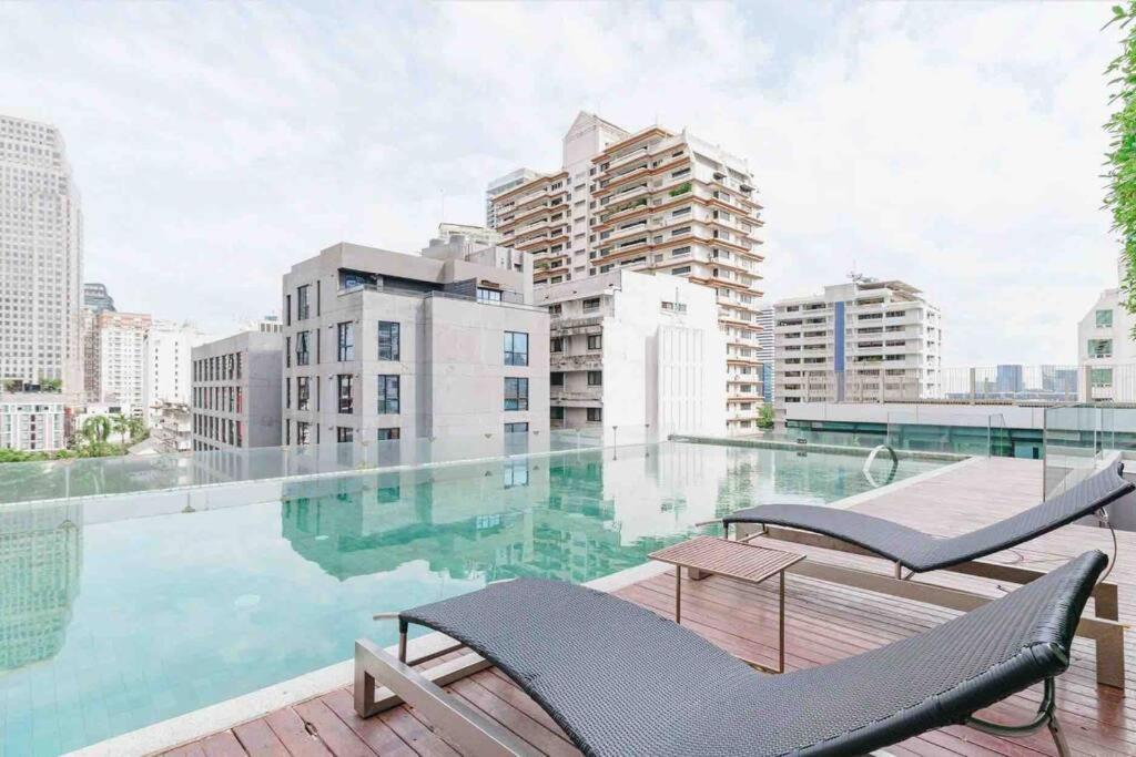 Stylish 1 Bedroom, Nice Pool,Bts Asok, Sukhumvit กรุงเทพมหานคร ภายนอก รูปภาพ