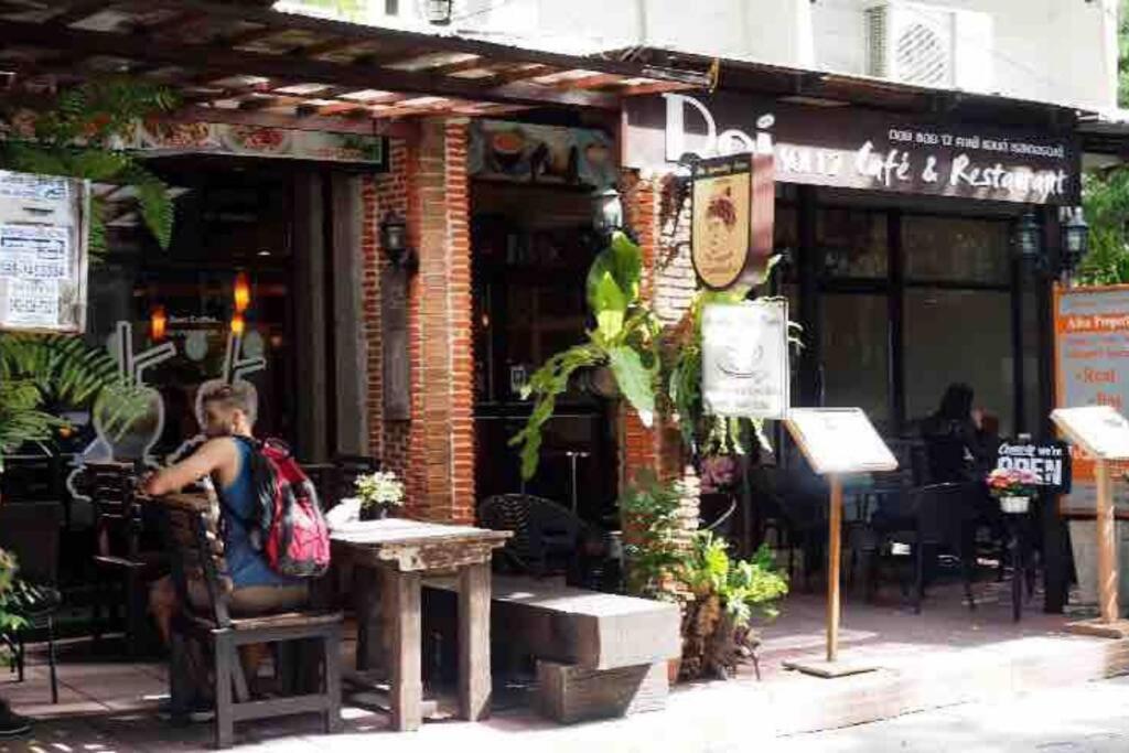 Stylish 1 Bedroom, Nice Pool,Bts Asok, Sukhumvit กรุงเทพมหานคร ภายนอก รูปภาพ